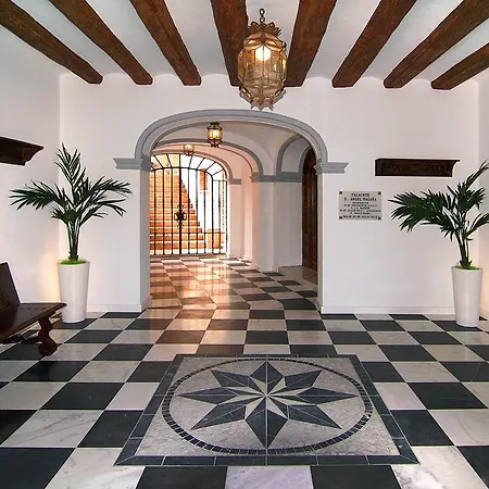 בית כפרי Palacete Magana *