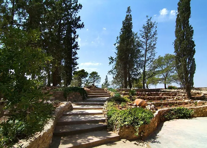 Casa de Campo Palacete Magana *